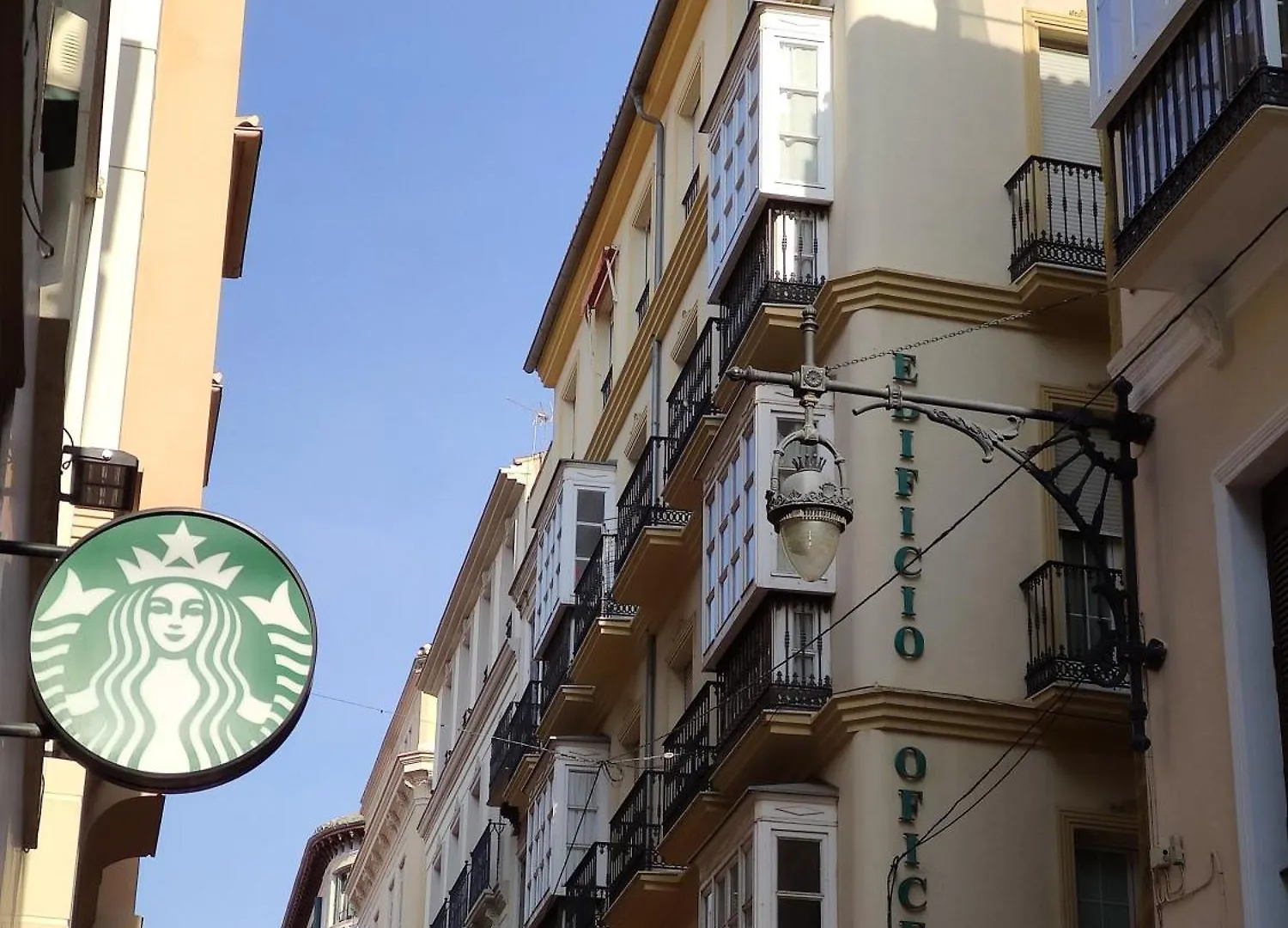 Elegancia Y Confort En El Corazon De Màlaga